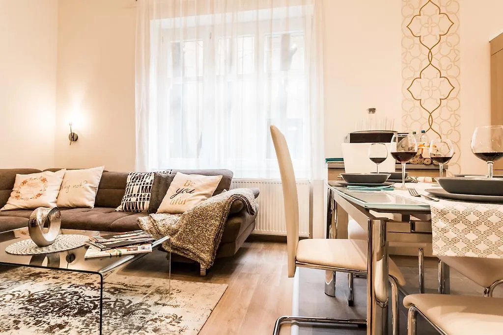 Dr. House Apartment Budapeşte Macaristan
